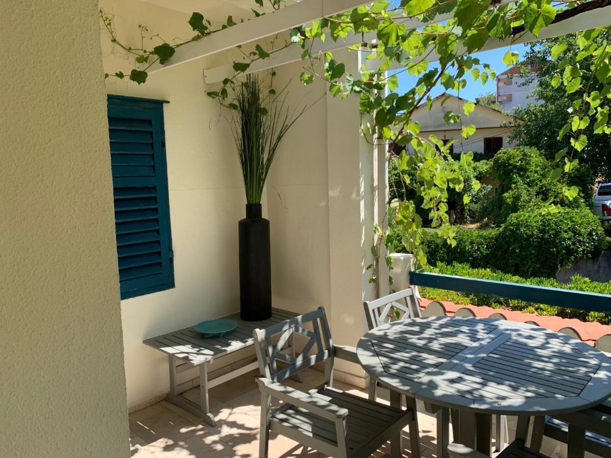 Cozy D&D Apartamento Jelsa  Exterior foto